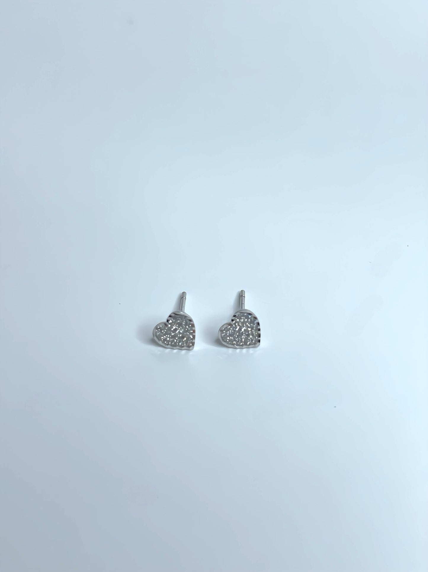 Mini heart zirconia earrings