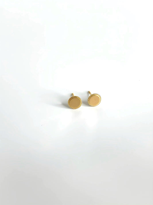 Polished circle stud earrings