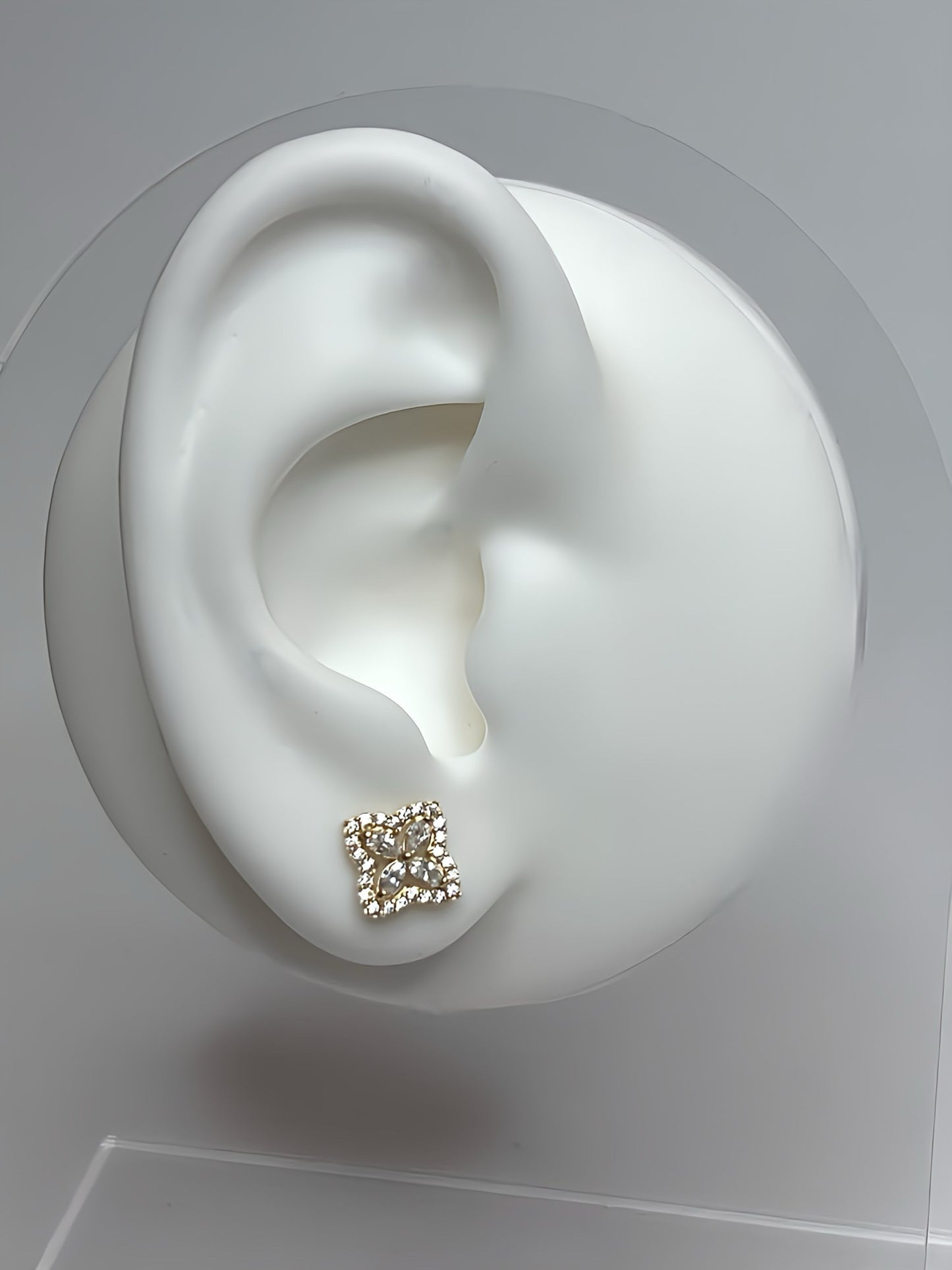 Zirconia earrings